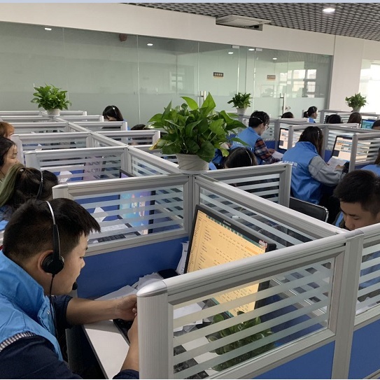 成都呼叫服務(wù)中心大量的CRM業(yè)務(wù)數(shù)據(jù)會(huì)反復(fù)經(jīng)過(guò)IVR、路由、坐席桌面和報(bào)表服務(wù)，數(shù)據(jù)的因私問(wèn)題會(huì)成為部署的障礙。